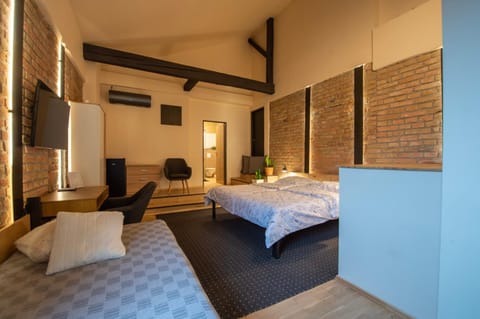 Bed, TV and multimedia, Photo of the whole room, Seating area