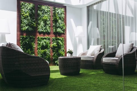 Garden, Seating area
