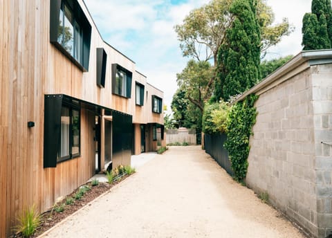 Property building, Facade/entrance