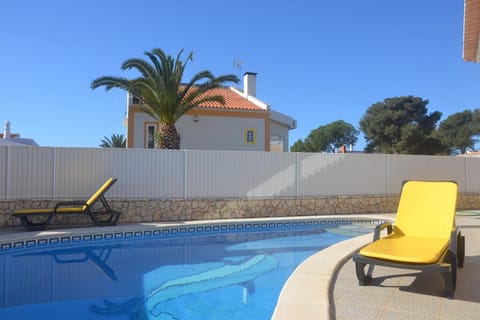 Property building, Pool view, Area and facilities, Swimming pool, Swimming pool, sunbed