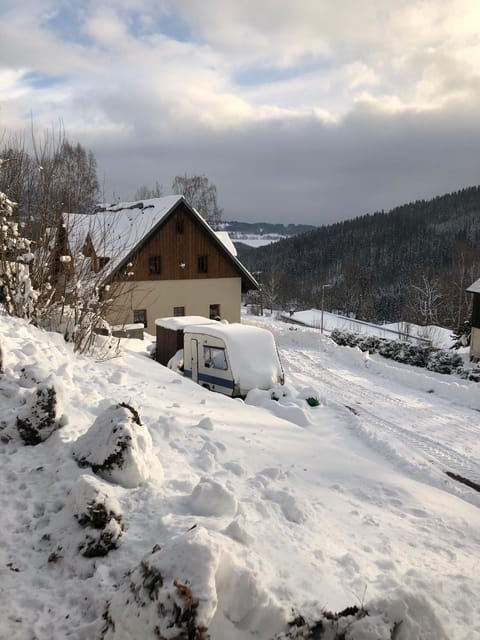 Property building, Winter