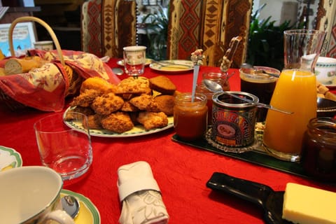 Food and drinks, Breakfast, Continental breakfast