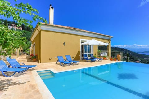 Property building, Patio, Day, Other, Mountain view, Pool view, Swimming pool, sunbed