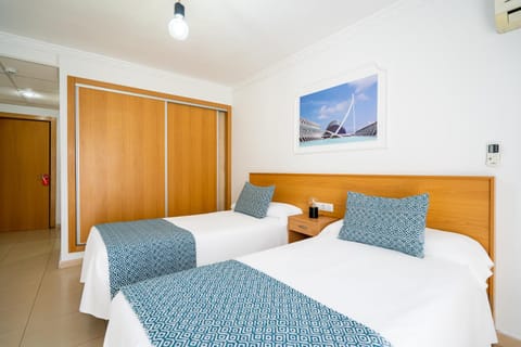 Bed, Bedroom, wardrobe