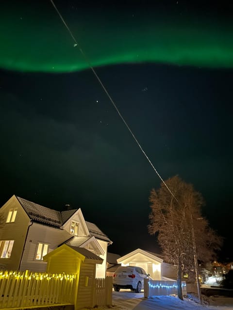 Koselig hus nært havet i Lofoten, Kabelvåg House in Lofoten
