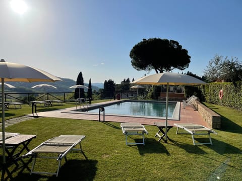 Natural landscape, Garden view, Pool view, Swimming pool, Sunset, sunbed