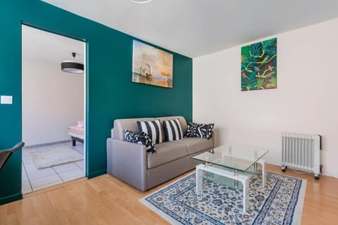 T2 avec Jacuzzi option - 5 min RER D - Proche Paris & Orly Apartment in Vitry-sur-Seine