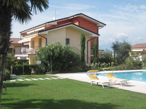 Property building, Summer, Swimming pool