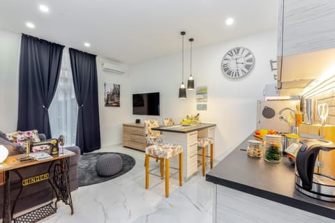 TV and multimedia, Living room, kitchen