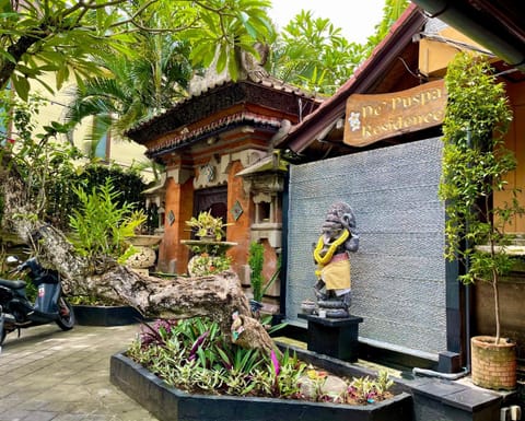 De Puspa Residence Seminyak Bed and Breakfast in Kuta