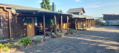 Property building, Balcony/Terrace, Sunset, Parking