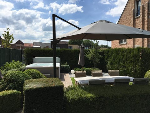 Property building, Patio, Spring, Day, Garden, Swimming pool