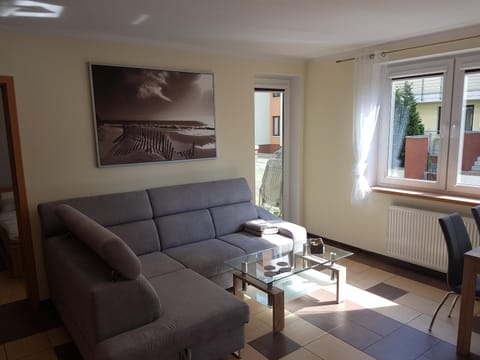 Apartament z ogródkiem Pomerania Apartment in West Pomeranian Voivodeship, Poland