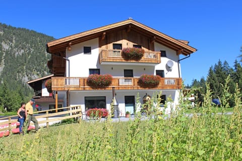 Property building, Garden