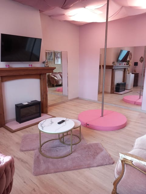 Vip room 209 Bed and Breakfast in Wallonia, Belgium