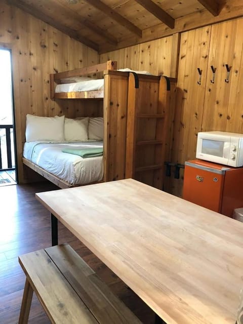 Yosemite RV Resort Campground/ 
RV Resort in Sierra Nevada