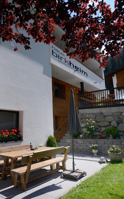 BBQ facilities, Garden