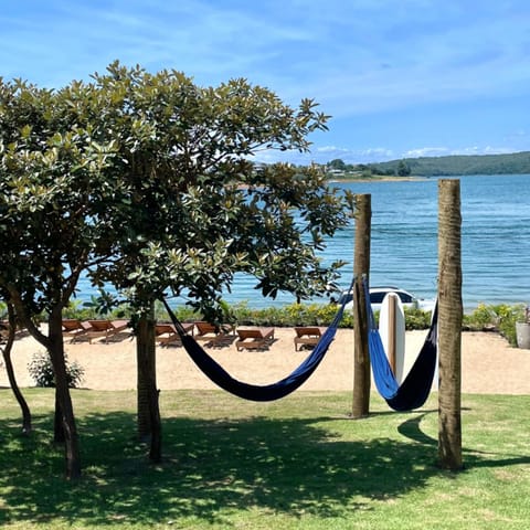 Nearby landmark, Day, Garden view, Lake view
