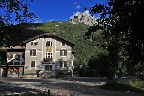 Hotel San Giovanni Hotel in Vigo di Fassa