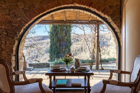 Living room, Breakfast