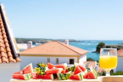 Food close-up, Balcony/Terrace, Decorative detail, River view, Sea view