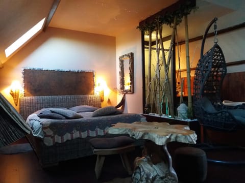 secret d une nuit chambres d hotes ,hotel ,a vicq prės de onnaing,avec piscine Bed and Breakfast in Hauts-de-France