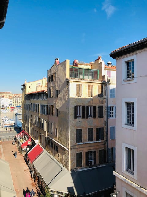 Property building, Nearby landmark, Neighbourhood, Bird's eye view, City view, Sea view, Street view