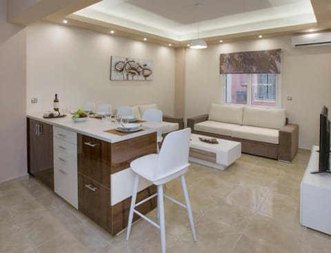 Living room, Dining area