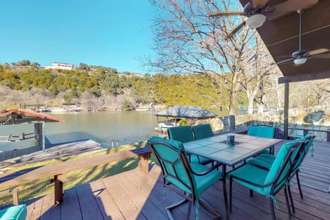 Waterfront Wonder House in Lake Austin