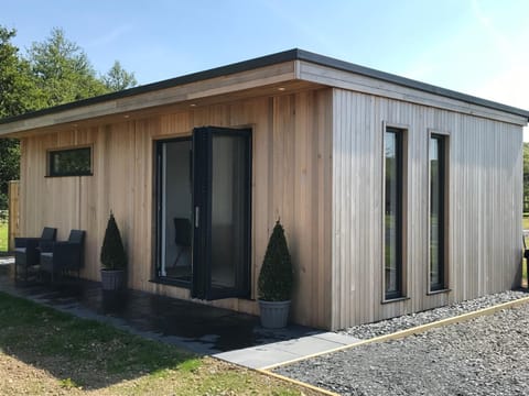 Parkknott Retreat Luxury Lodge with Private Hot Tub Apartment in Barrow-in-Furness District