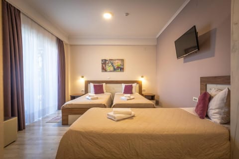 TV and multimedia, Photo of the whole room, towels