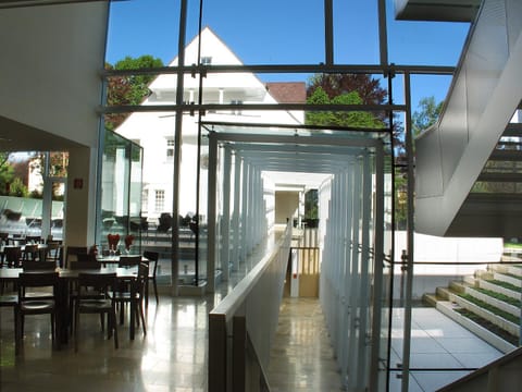 Restaurant/places to eat, Decorative detail