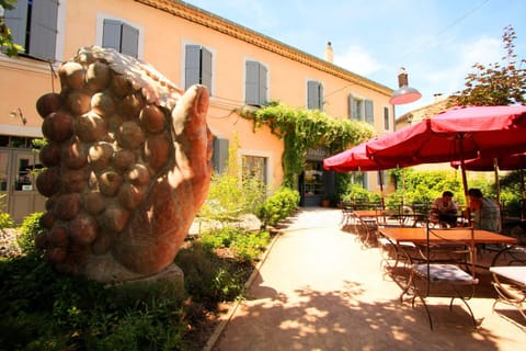 Facade/entrance, Garden