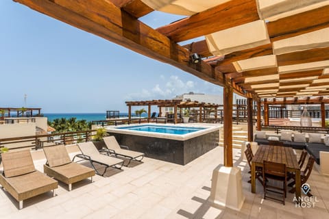 Balcony/Terrace, Beach, Pool view, Swimming pool