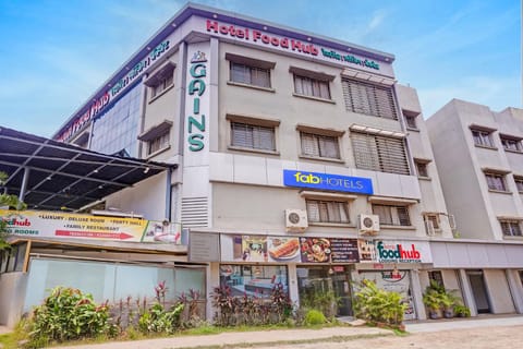 Property building, Facade/entrance