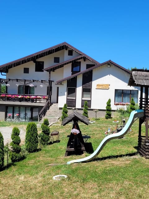 Property building, Natural landscape, Garden, Garden view