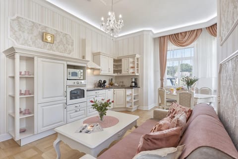 Kitchen or kitchenette, Living room, Dining area