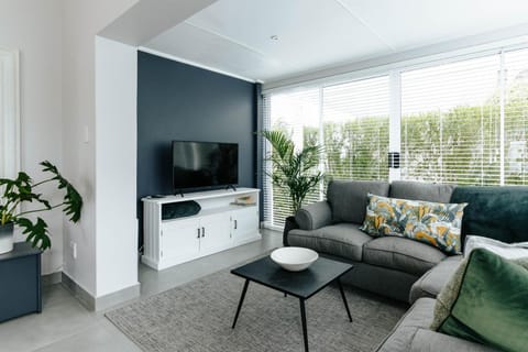 TV and multimedia, Lounge or bar