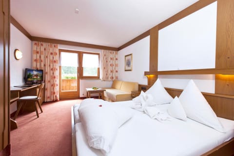 Day, Photo of the whole room