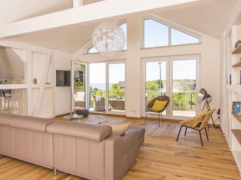 TV and multimedia, Balcony/Terrace, Living room, Seating area