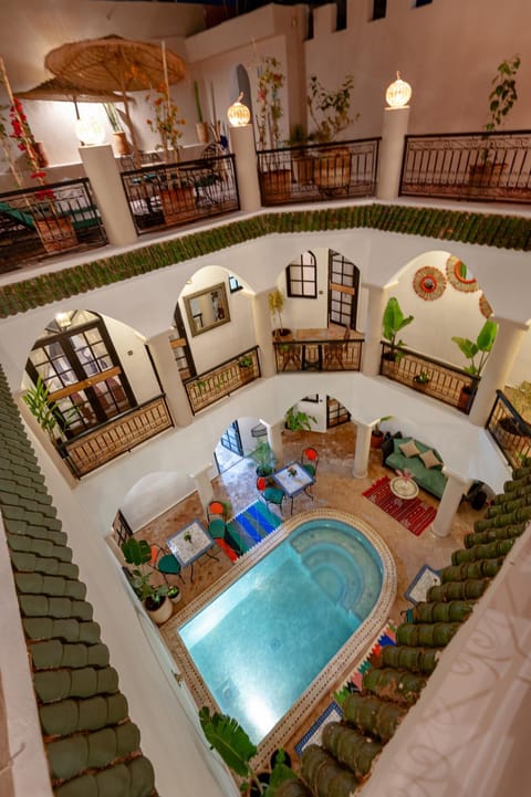 Property building, Swimming pool