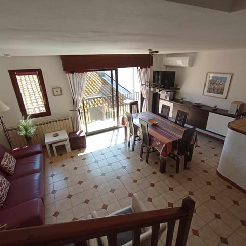 TV and multimedia, Balcony/Terrace, Living room, Dining area