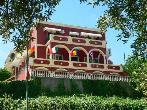Property building, Facade/entrance