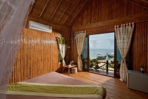 Bedroom, Sea view