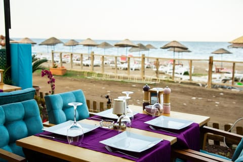 Beach, Location