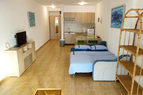 Living room, Photo of the whole room, Seating area