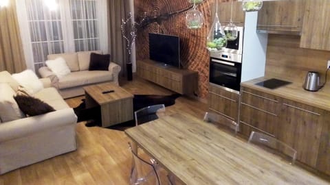 Kitchen or kitchenette, Dining area, Bedroom