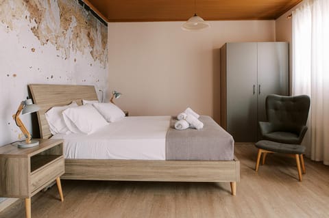 Bed, Bedroom, wardrobe