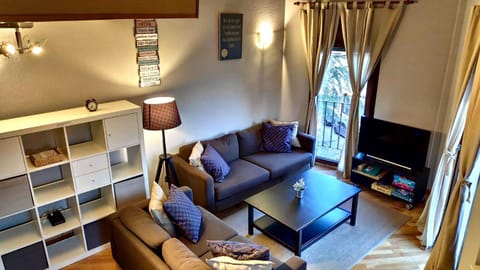 Communal lounge/ TV room, Living room, Lounge or bar, Dining area
