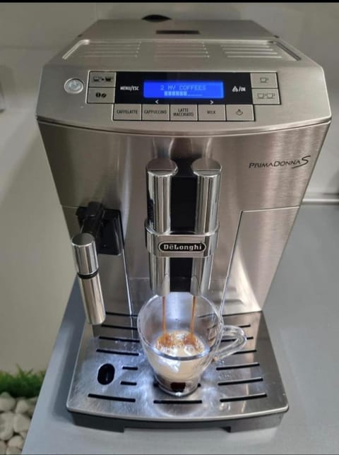 Apartment PLAZA -Wallbox 11kW- Private SPA- Jacuzzi, Infrared Sauna, Luxury massage chair, Parking, Entry with PIN 0 - 24h, FREE CANCELLATION 24 hours before Check In,Premium pillows and mattress Apartment in Slavonski Brod